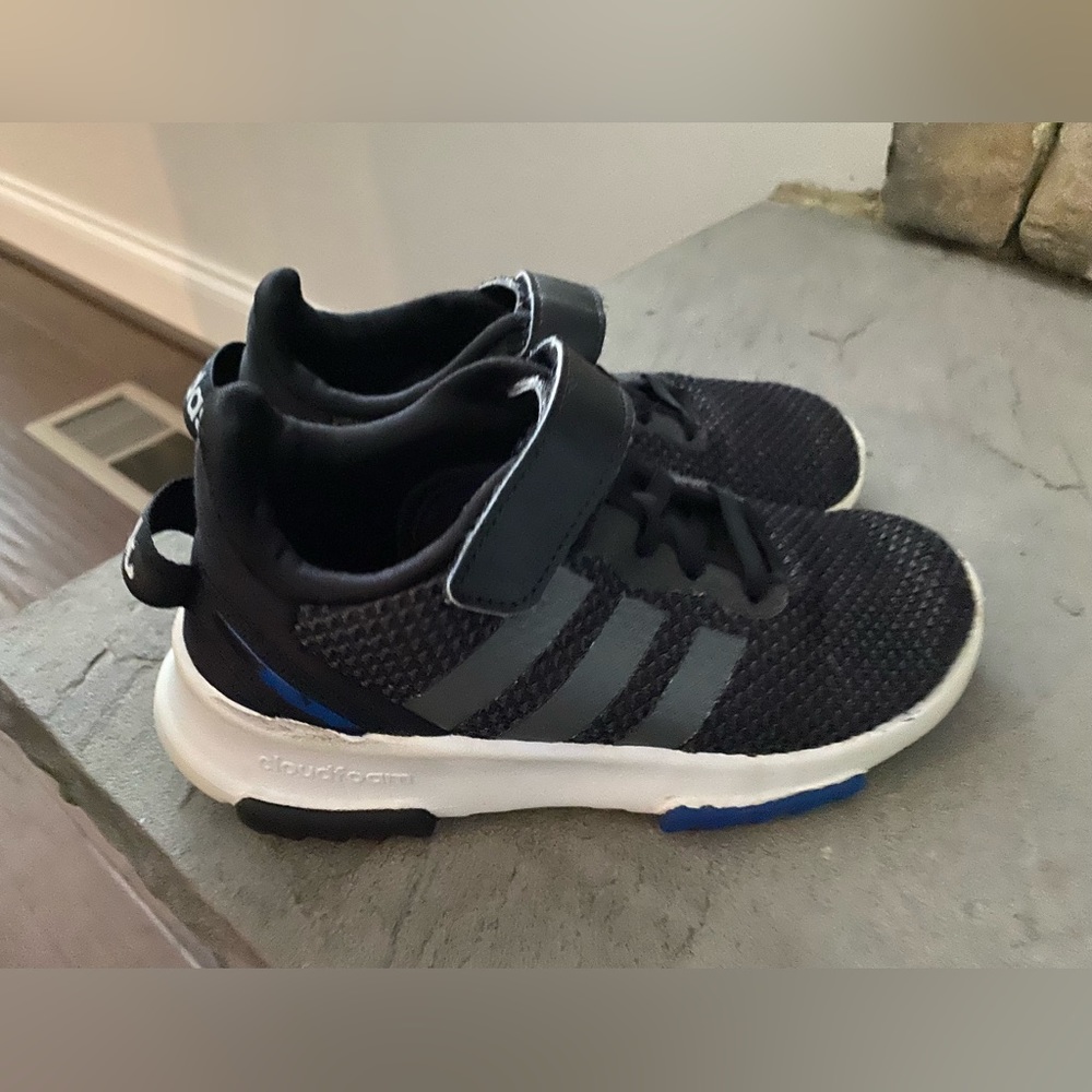 Boys Adidas shoes size 13